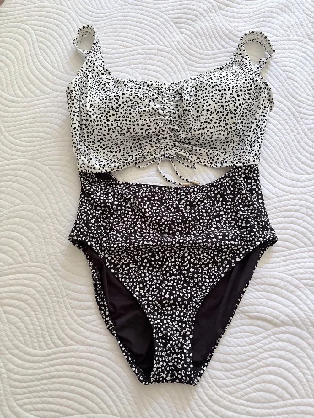 Coco Reef Black and White Leopard Print One-Piece Swimsuit - Picture 1 of 3